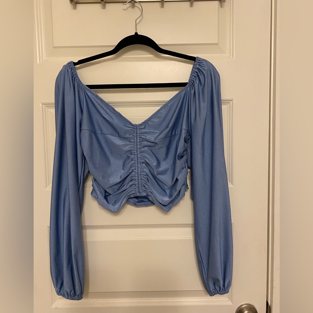 light blue long sleeve crop top!